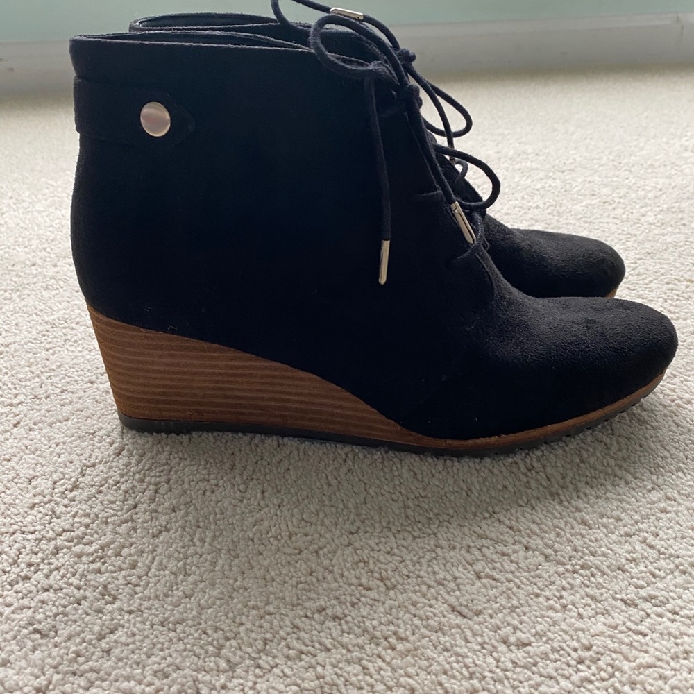 Dr. Scholl’s Dakota Wedge bootie- Size 8.5